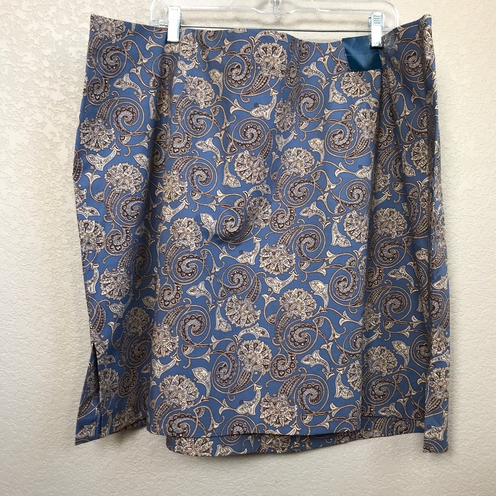 NWT Blue Floral Stretch Pencil Skirt Size 24